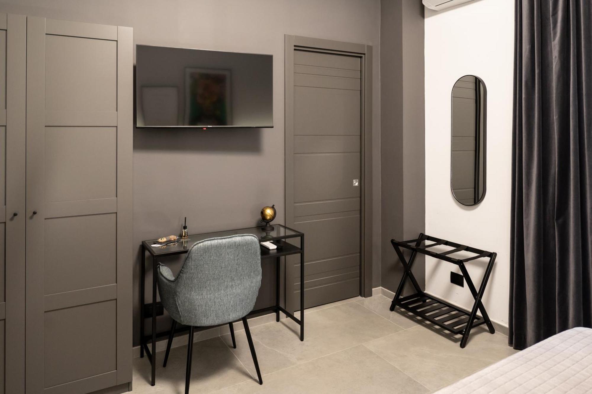 Mia Rooms B&B ミラッツォ エクステリア 写真
