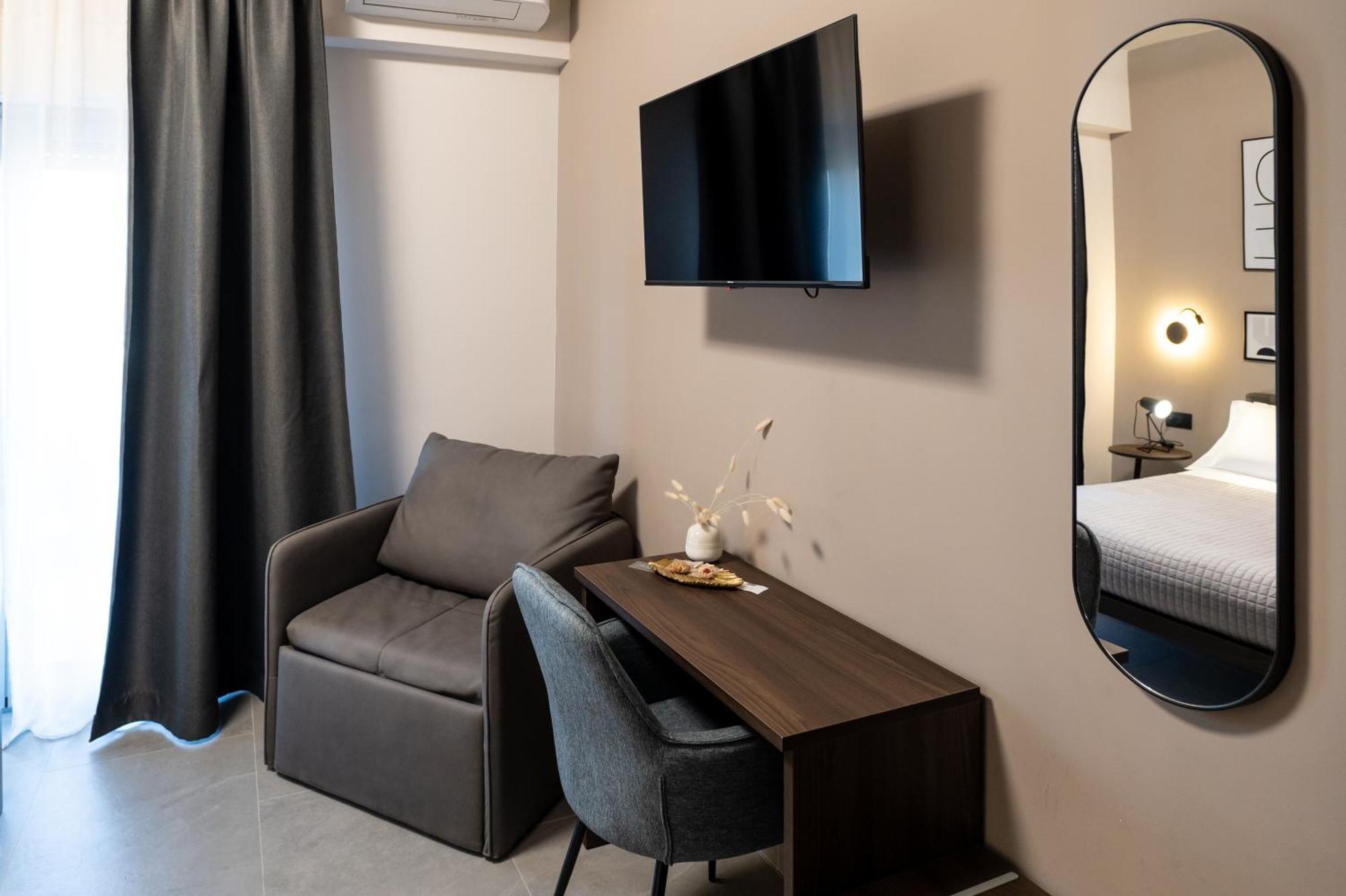 Mia Rooms B&B ミラッツォ エクステリア 写真